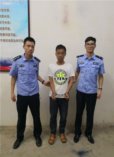 为招揽生意 黄石一男子喷涂小广告制"癣"被拘留